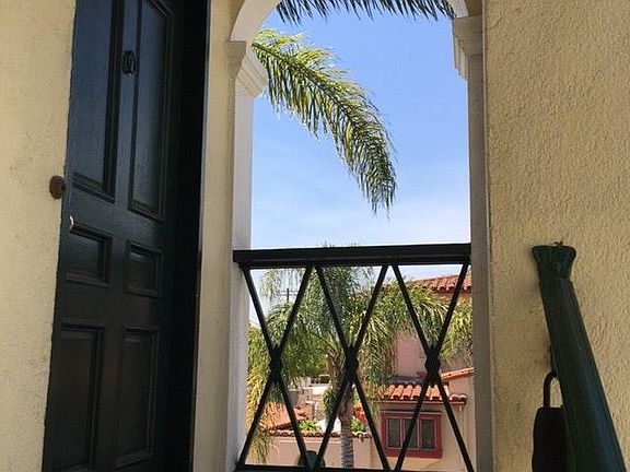 2nd image of 1010 S La Jolla Ave Floor 2