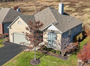 112 Lake Vista Cir, Fontana, WI 53125