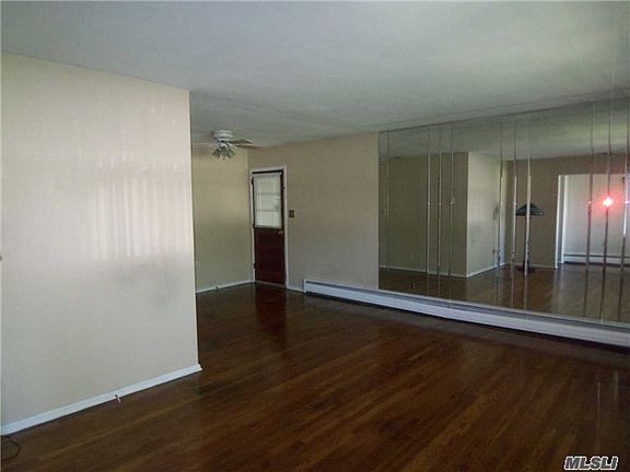 5th image of 450 N Bleeker Dr