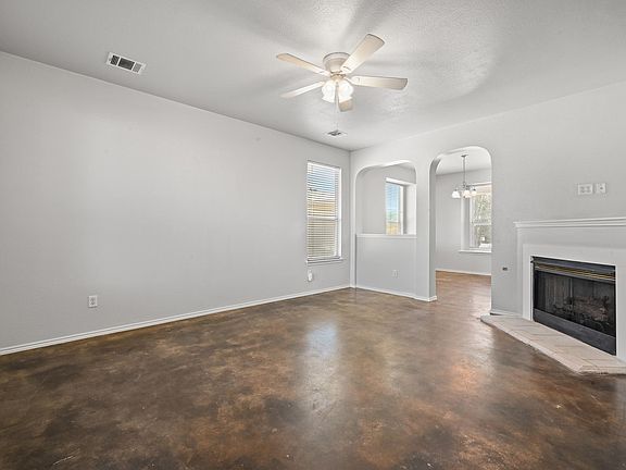 5th image of 348 Sampson Rd