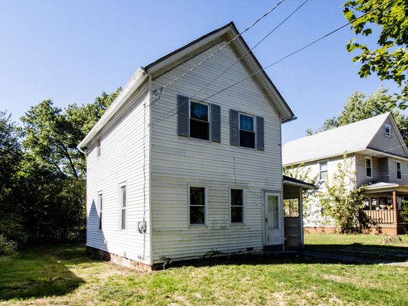 636 Allyn St #2