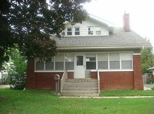 25876 E Huron River Dr, Flat Rock, MI 48134
