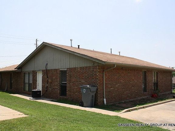 2nd image of 1003 NW 50th St Unit A-b