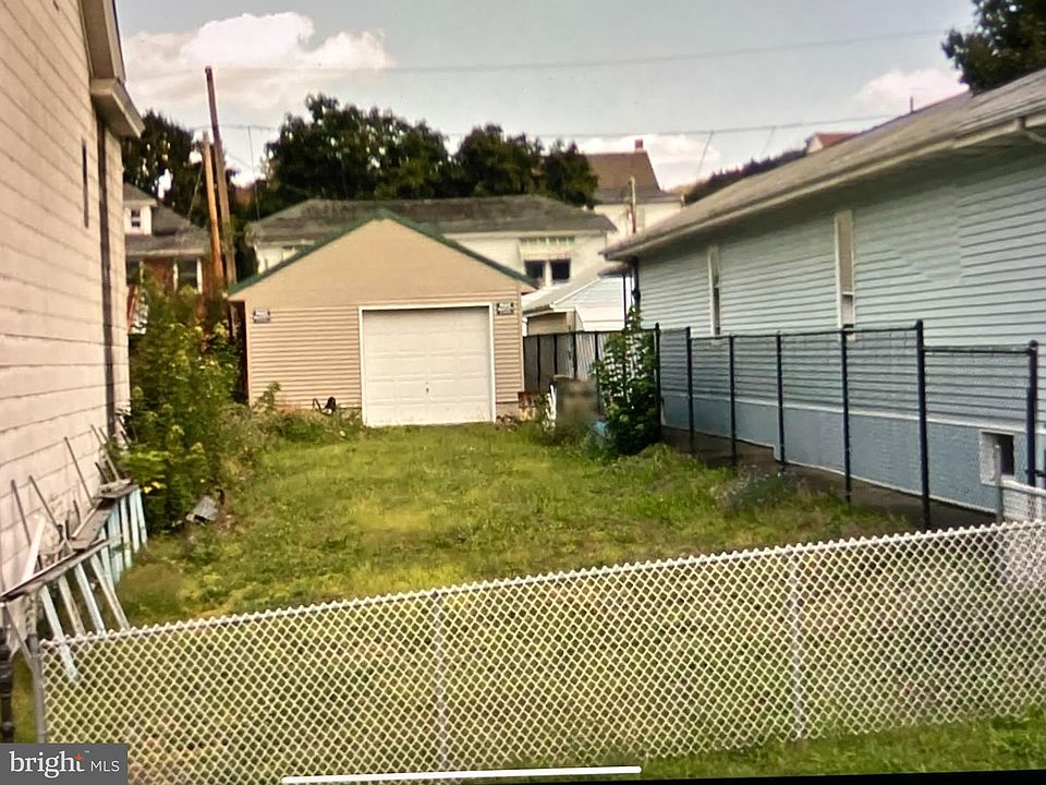 1st image of 317 S Maple St #319