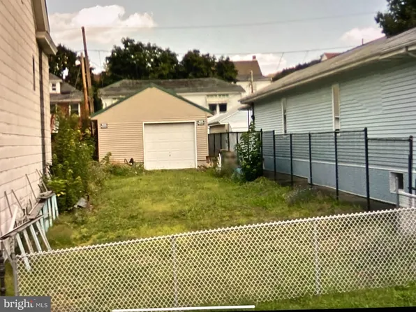 317 S Maple St #319, Mount Carmel, PA 17851