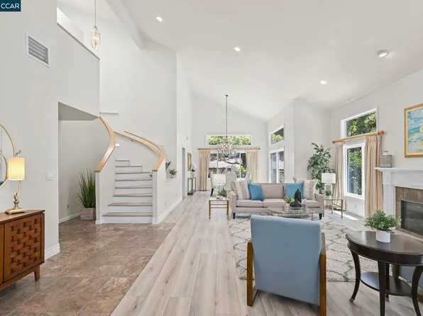 3385 Green Meadow Dr, Danville, CA 94506