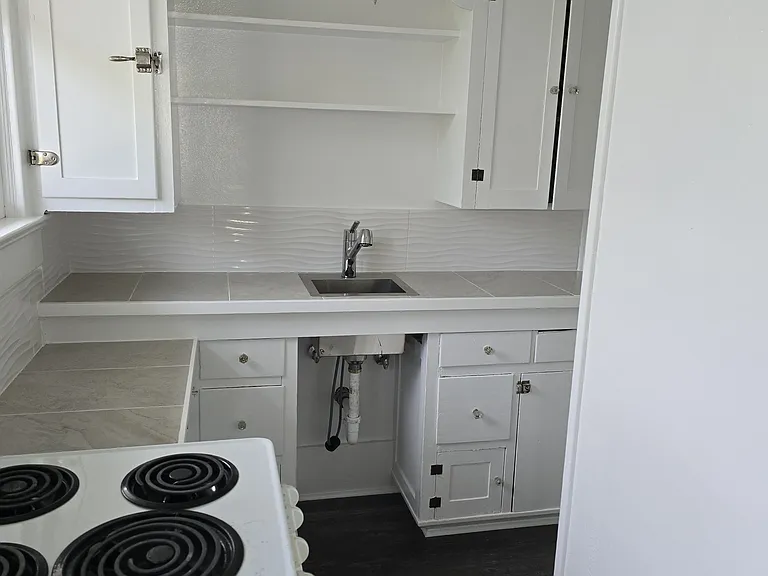711 N Pine St #5 — Photo 10
