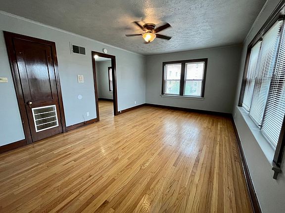 3rd image of 2221 Jones St #222306