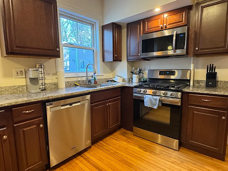 346 Faneuil St #4 — Photo 13