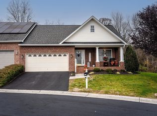 527 Hickory Grove Cir, Harrisonburg, VA 22801