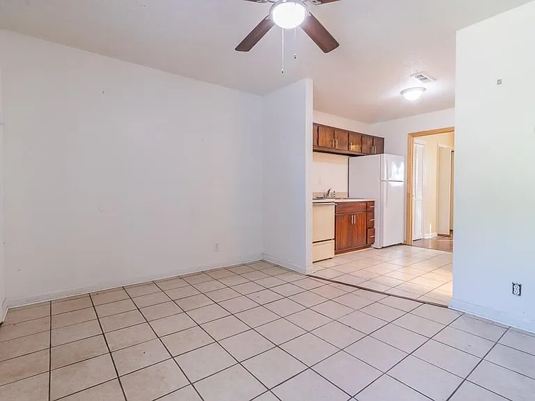 1775 Westside Cir — Photo 4