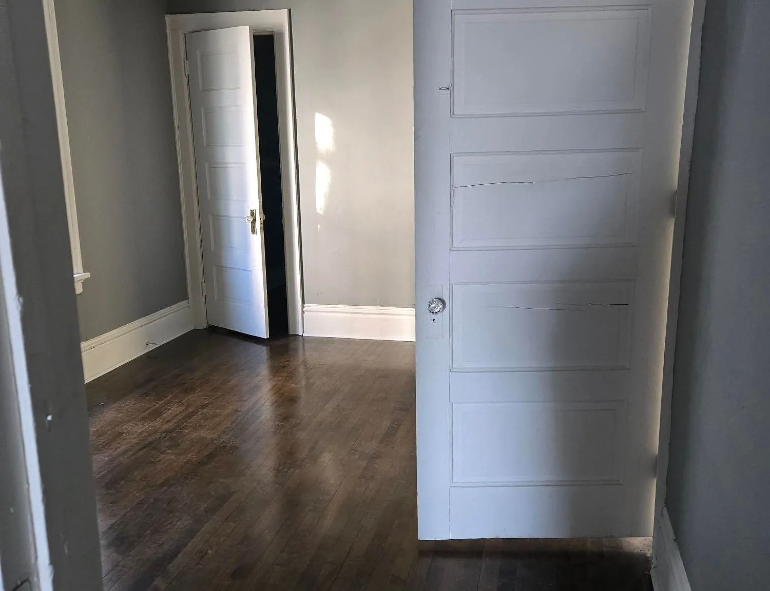 3 bed, 1.0 bath, 1300 sqft, $1,350 — Photo 3