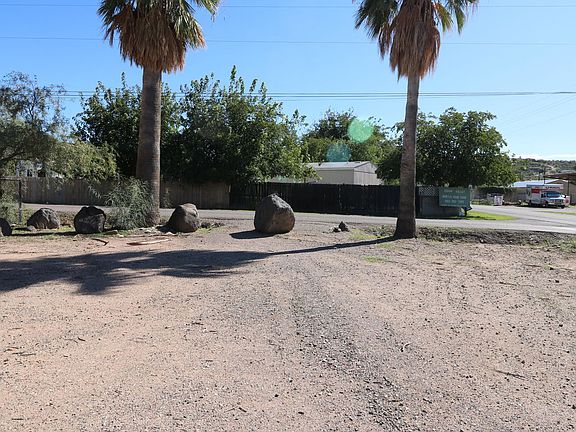 4th image of 20200 E Squaw Valley Rd