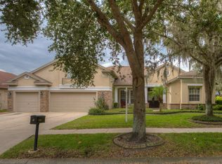 5906 Jaegerglen Dr, Lithia, FL 33547