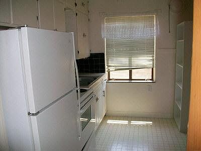 2nd image of 405 W Columbia Ave APT 1