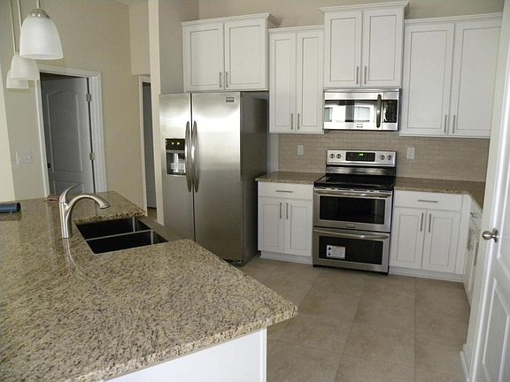 4th image of 371 Samara Lakes Pkwy