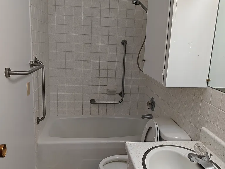 217 Muse St #402 — Photo 3