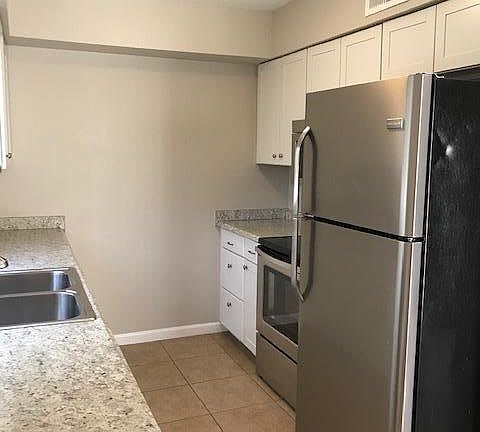 4th image of 2636 E Randall Dr