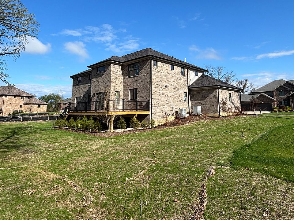 2nd image of 1170 Sycamore Dr
