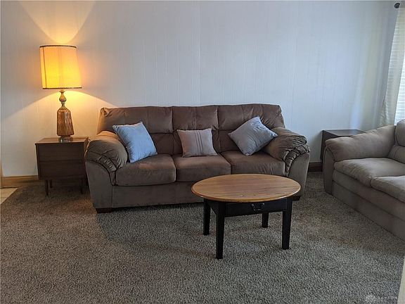 2nd image of 836 Fitchland Dr