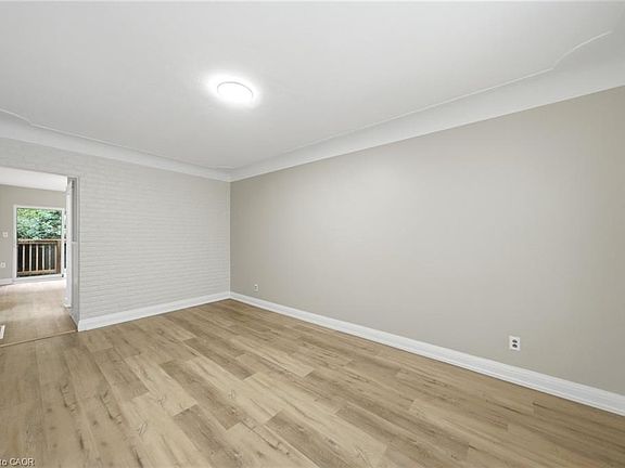 3rd image of 81 Cambridge Ave