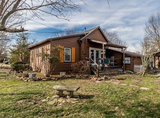 1702 W Chestnut St, Marion, IL 62959