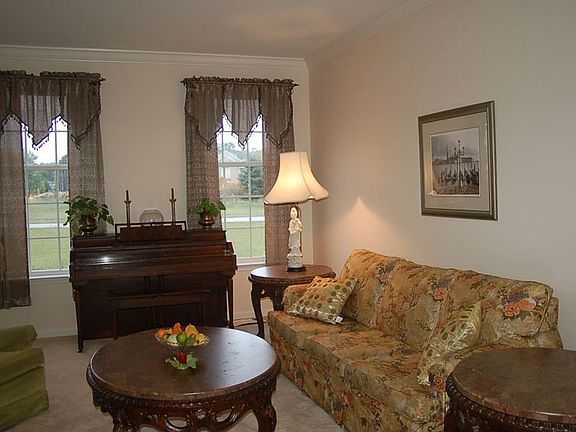 2nd image of 1201 Stonegates Turn