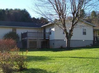 1513 Spear Branch Rd, Mountain City, TN 37683