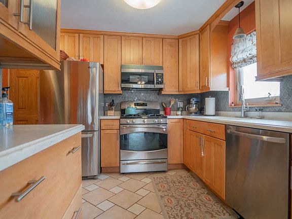 5th image of 10701 S Lawler Ave