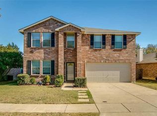 5801 Thoroughbred Trl, Denton, TX 76210