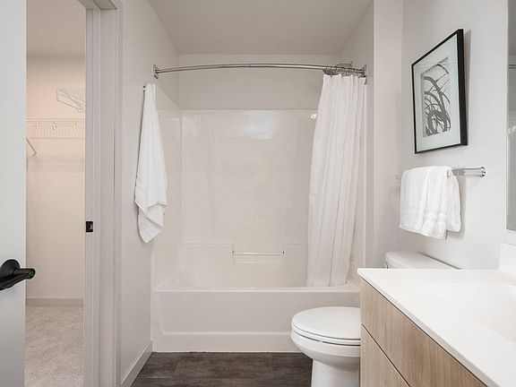 2nd image of 265 Girard Ave N #305