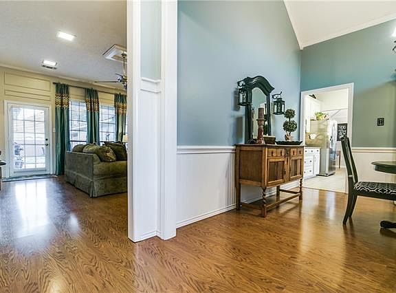 3rd image of 6210 Scottsboro Ln
