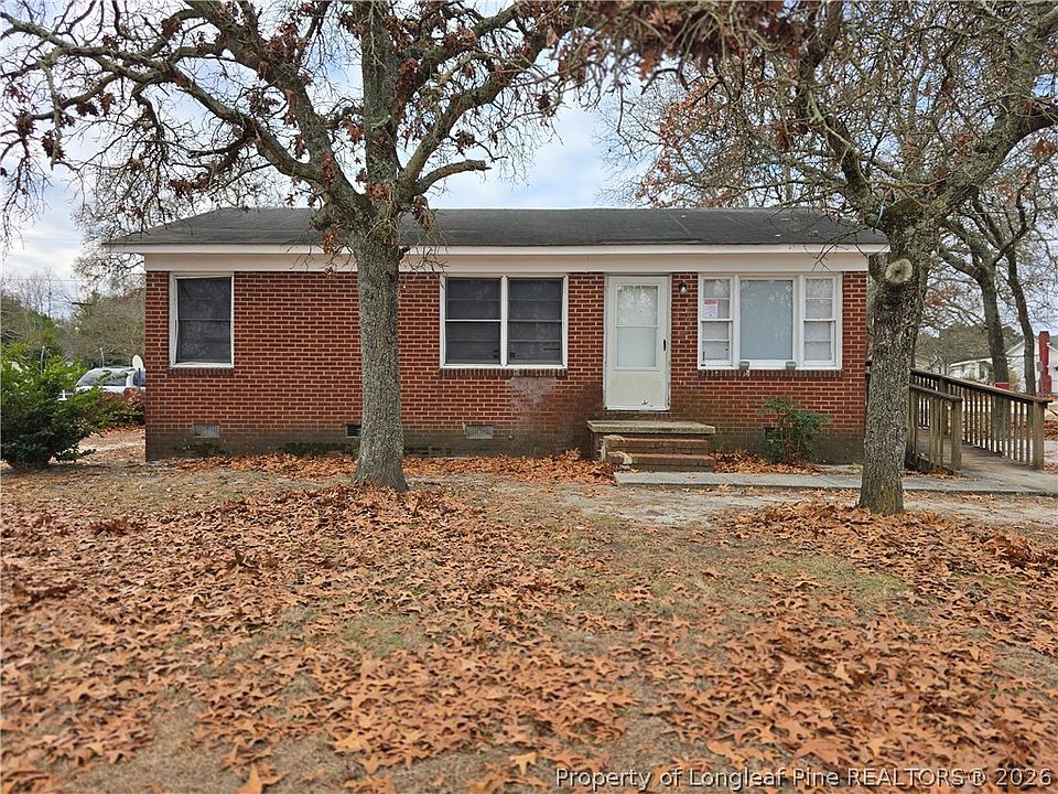 1st image of 206 7th St