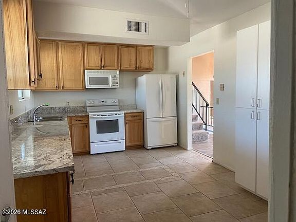 3rd image of 3862 W North Aire Pl