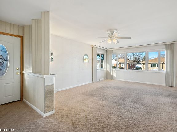 3rd image of 11039 Boeger Ct