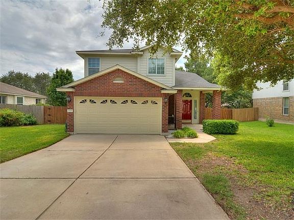 2nd image of 3736 Castle Rock Dr