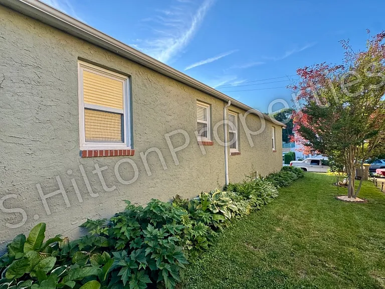 224 Church St — Photo 11