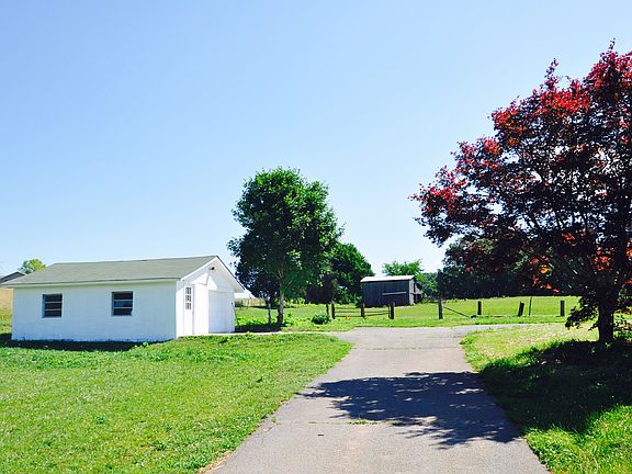 3rd image of 6401 Thorngrove Pike