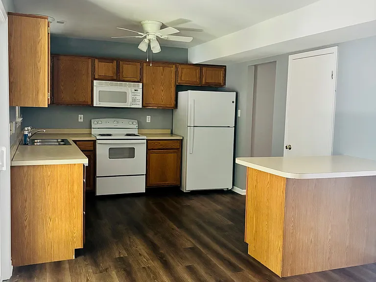 111 Diminish Dr — Photo 12