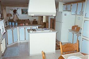 3rd image of 404 Cypress Ct
