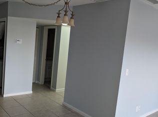 110 Wettaw Ln APT 204, North Palm Beach, FL 33408