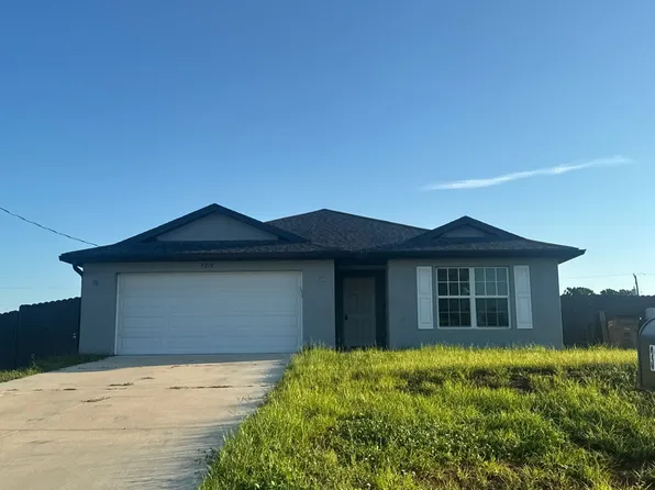 3210 64th St W, Lehigh Acres, FL 33971