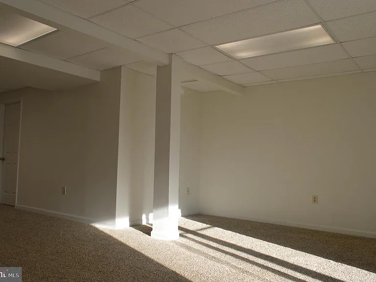 890 Gaming Sq — Photo 25