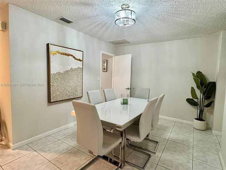 7049 Marlberry Ln #7049 — Photo 5