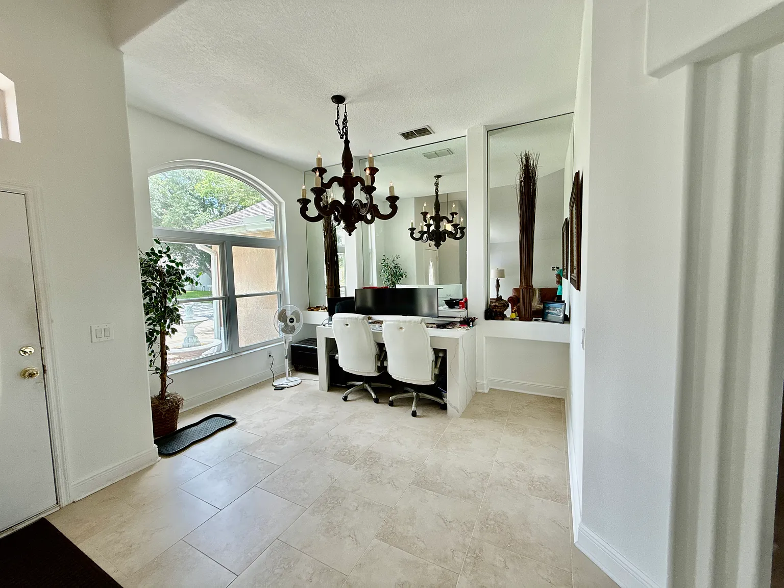4 bed, 2036 sqft, $1,300 — Photo 3