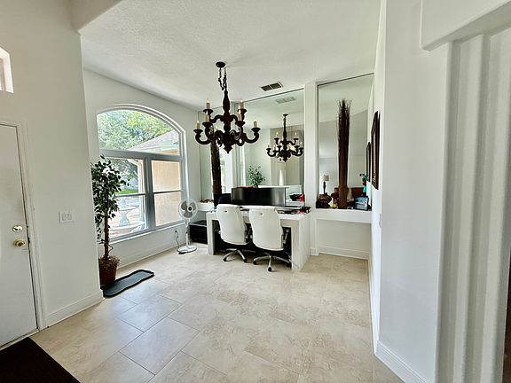 3rd image of 19029 Weatherstone Dr