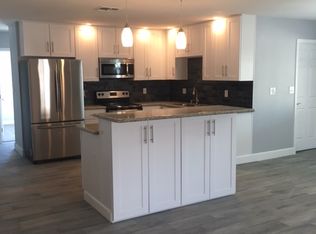 6736 N 11th St, Phoenix, AZ 85014