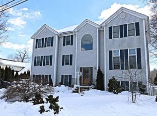 35 Lynn Fells Pkwy, Saugus, MA 01906