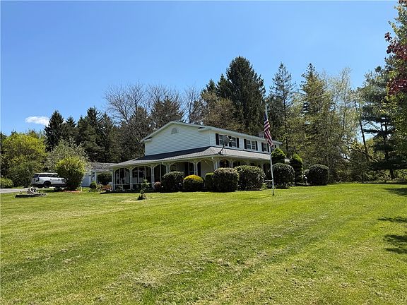 2nd image of 10806 Tuttle Dr