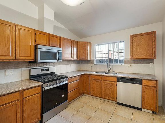 2nd image of 473 Gilcrest Avenue